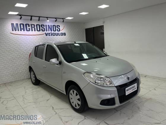RENAULT SANDERO 1.0 AUTHENTIQUE 16V FLEX 4P MANUAL RENAULT SANDERO 1.0 AUTHENTIQUE 16V FLEX 4P MANUAL
